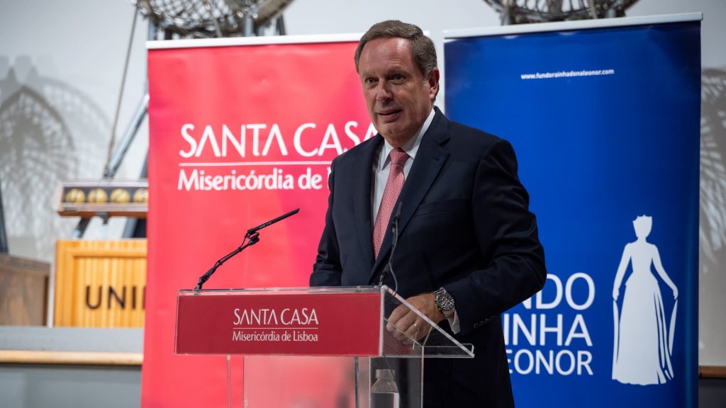 Assinatura dos contratos de financiamento do FRDL na Sala de Extrações da Santa Casa